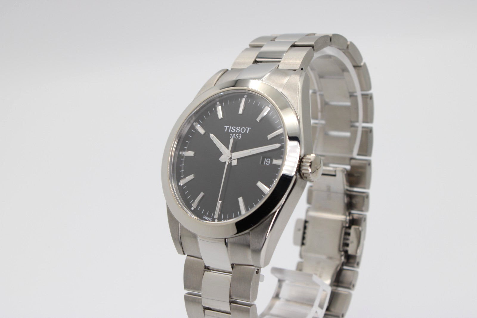 Reloj de hombre TISSOT Gentleman T127.410.11.05 1.00 de cuarzo con esfera negra y caja de 40 mm.