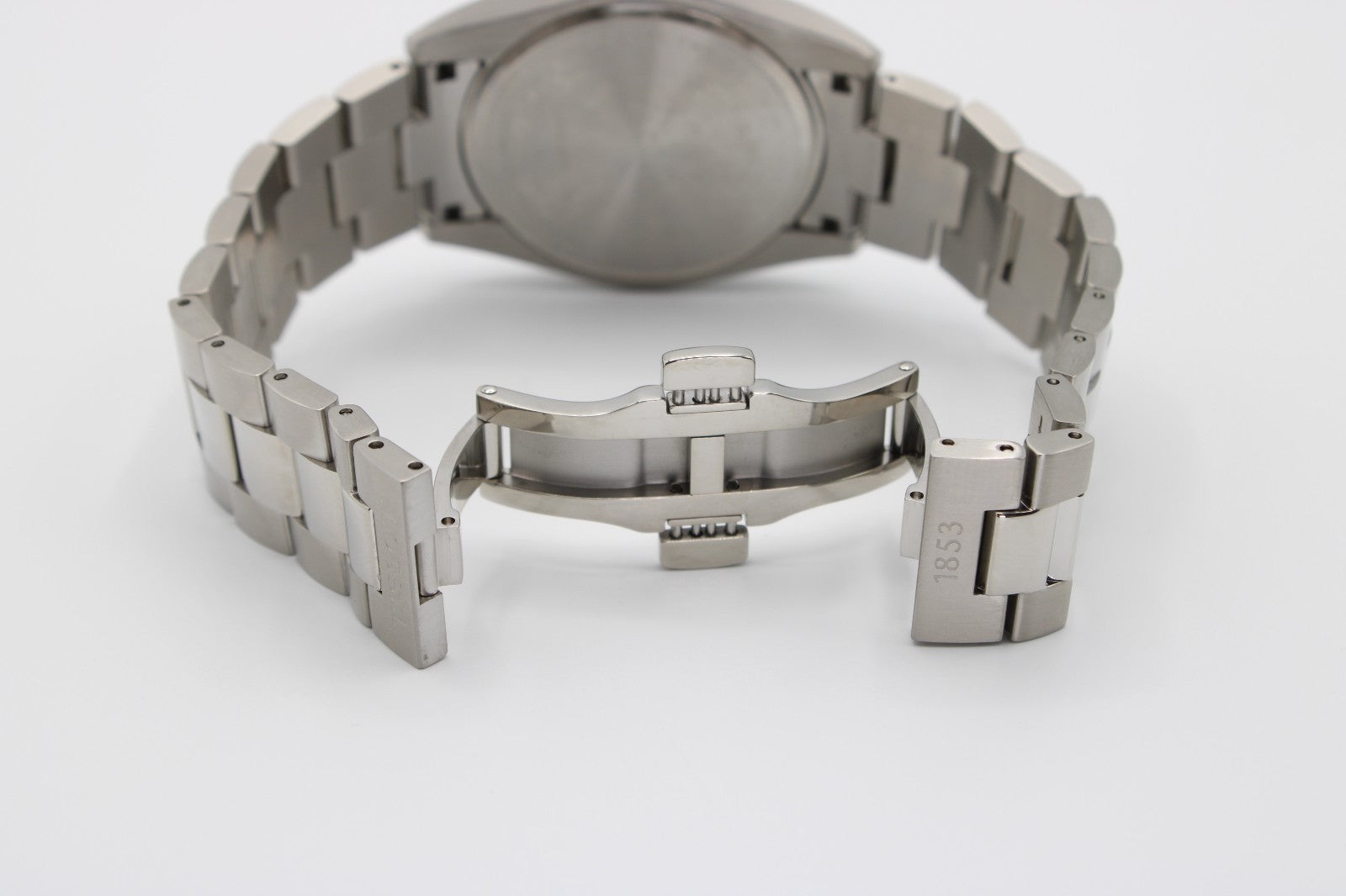 Reloj de hombre TISSOT Gentleman T127.410.11.05 1.00 de cuarzo con esfera negra y caja de 40 mm.