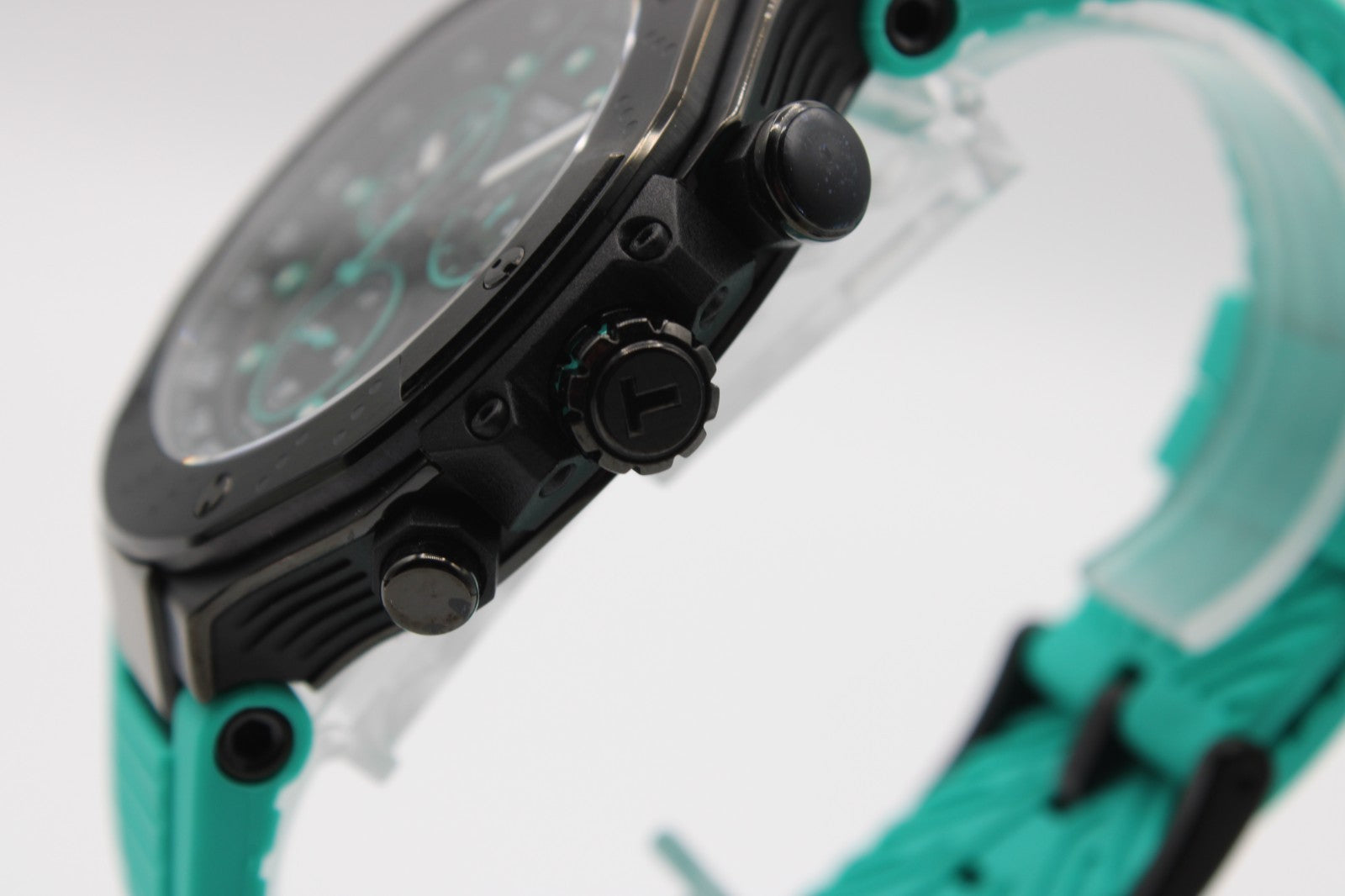 Tissot T-Race T141.417.37.051.01 Cuarzo Esfera Negra Correa Caucho Verde Hombre 45mm