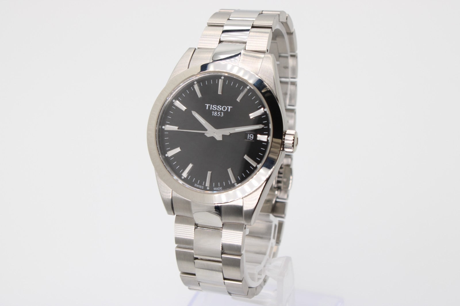 Reloj de hombre TISSOT Gentleman T127.410.11.05 1.00 de cuarzo con esfera negra y caja de 40 mm.