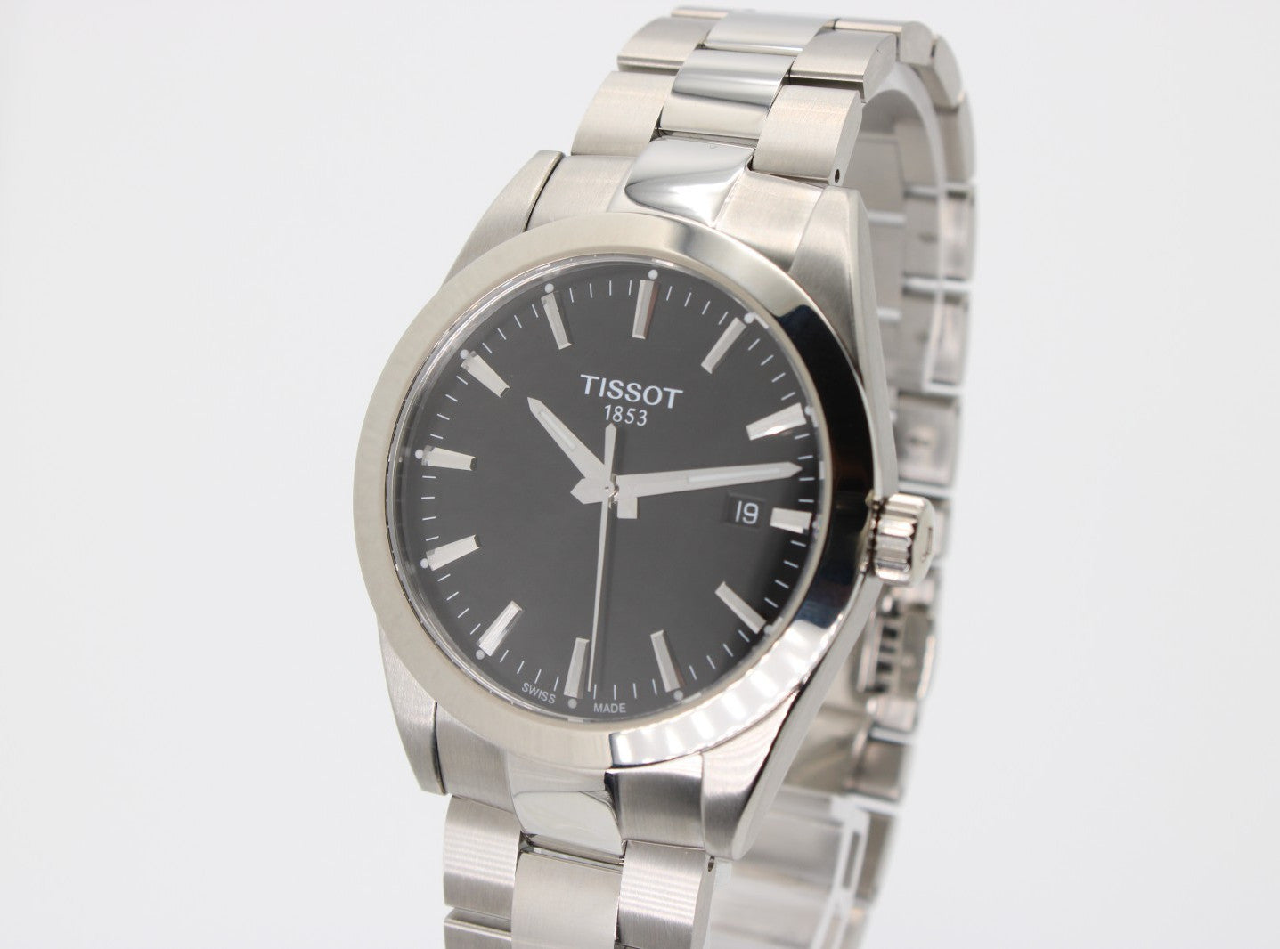 Reloj de hombre TISSOT Gentleman T127.410.11.05 1.00 de cuarzo con esfera negra y caja de 40 mm.