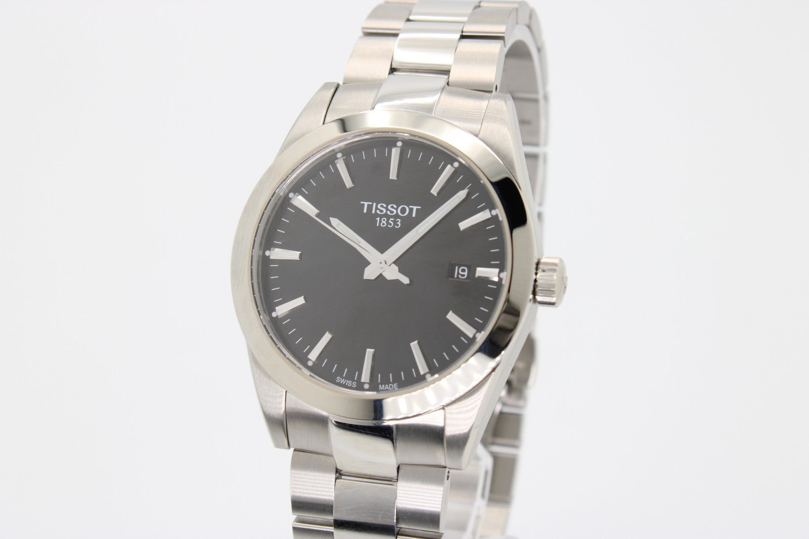 Reloj de hombre TISSOT Gentleman T127.410.11.05 1.00 de cuarzo con esfera negra y caja de 40 mm.